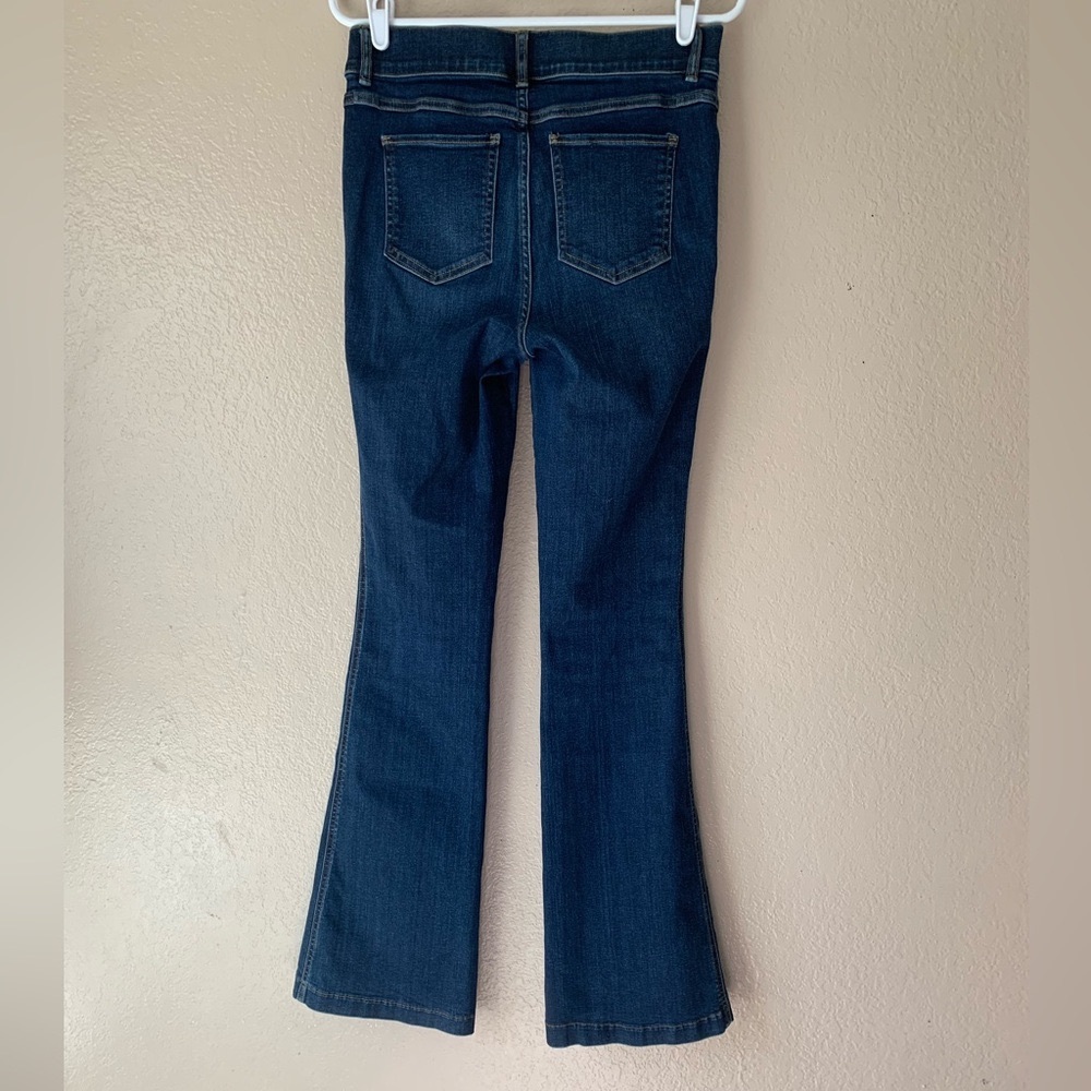 SPANX Denim Flare Leg Comfort Stretch Pull On Jeans Size M - Picture 3 of 8